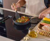 Easy Lift Turner | Oak Wood | Zyliss