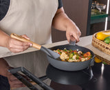 Easy Lift Turner | Oak Wood | Zyliss